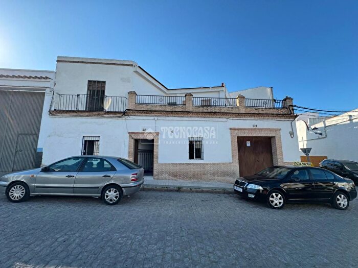Casas en venta y pisos alquiler - 1