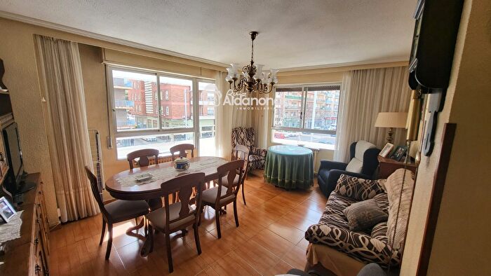 Casas en venta y pisos alquiler - 1