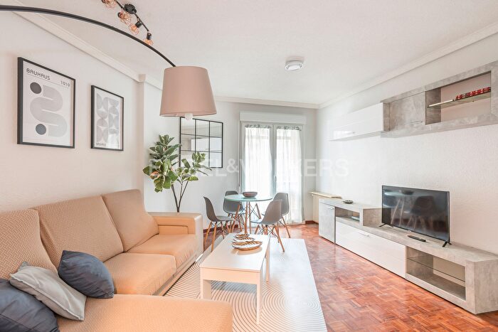 Piso en alquiler en Moncloa Aravaca, Argüelles de 3 habitaciones