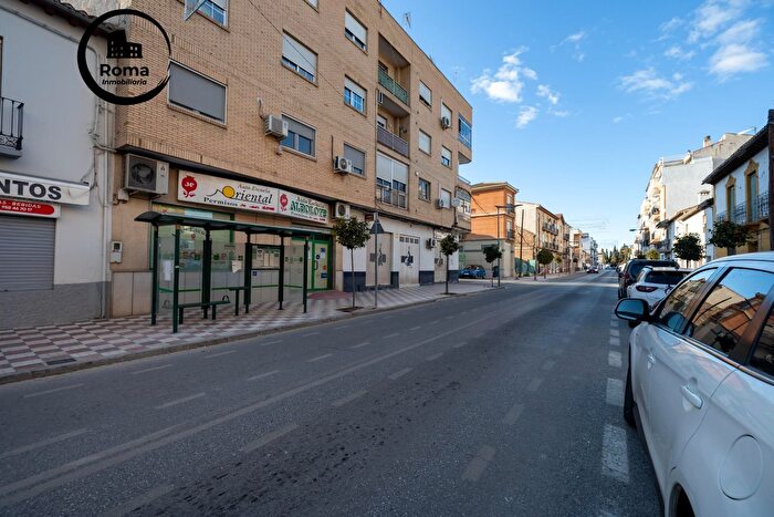 Casas en venta y pisos alquiler - 1
