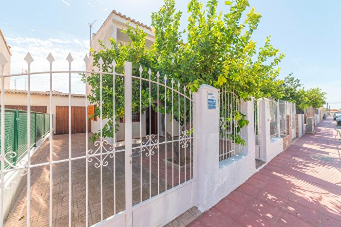 Casas en venta y pisos alquiler - 1