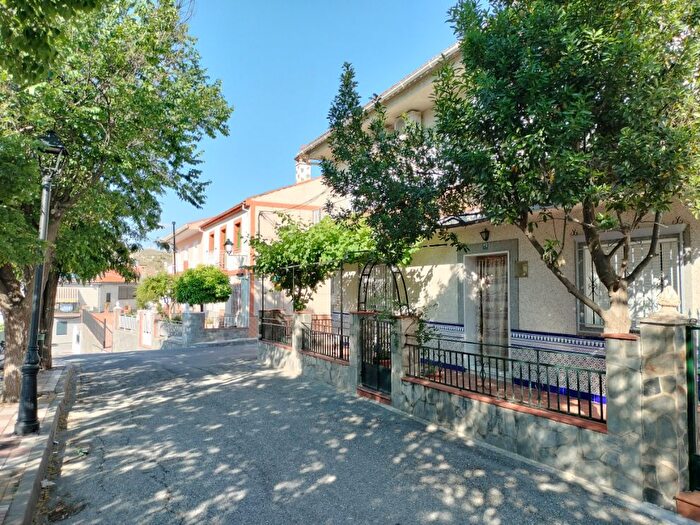 Casa en venta en La Malahá, Granada de 6 habitaciones