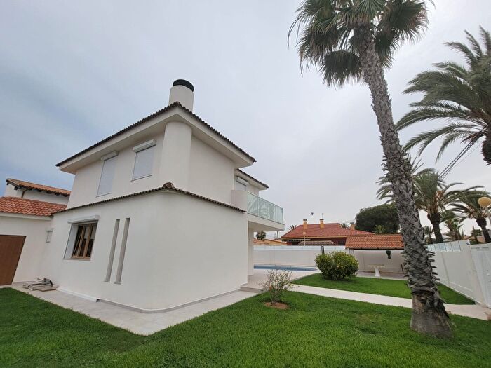 Casas en venta y pisos alquiler - 1