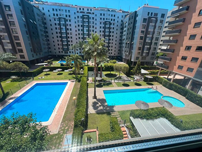 Piso en alquiler en Camins al Grau, Penya Roja Avda Francia de 4 habitaciones
