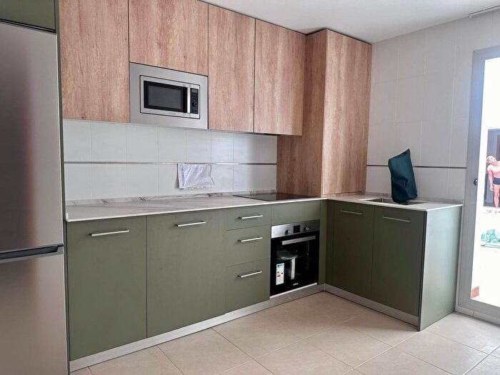 Piso en alquiler en Andalucía, Granada de 2 habitaciones