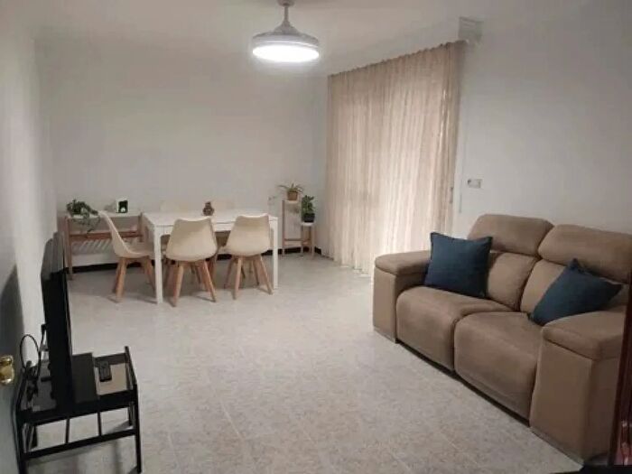 Piso en alquiler en Este, El Palo de 3 habitaciones