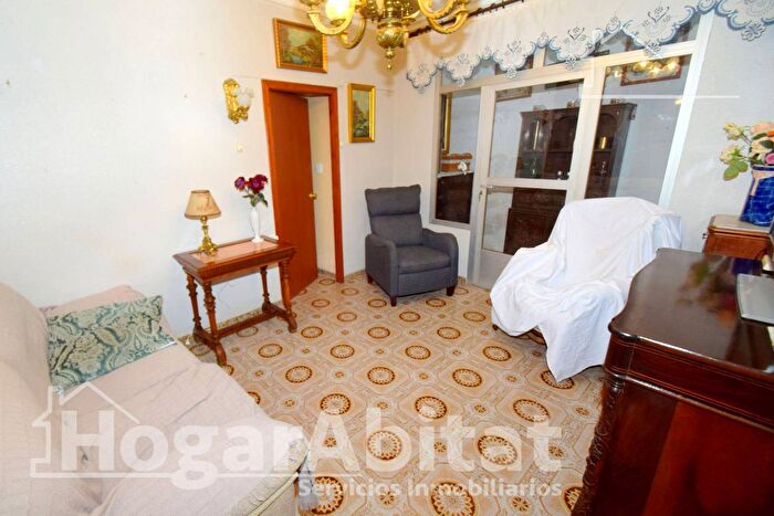 Casas en venta y pisos alquiler - 2