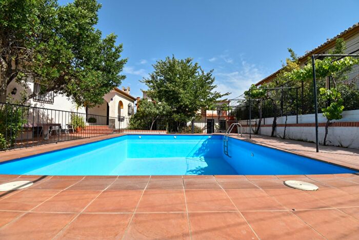 Casa en venta en Padul, Granada de 10 habitaciones