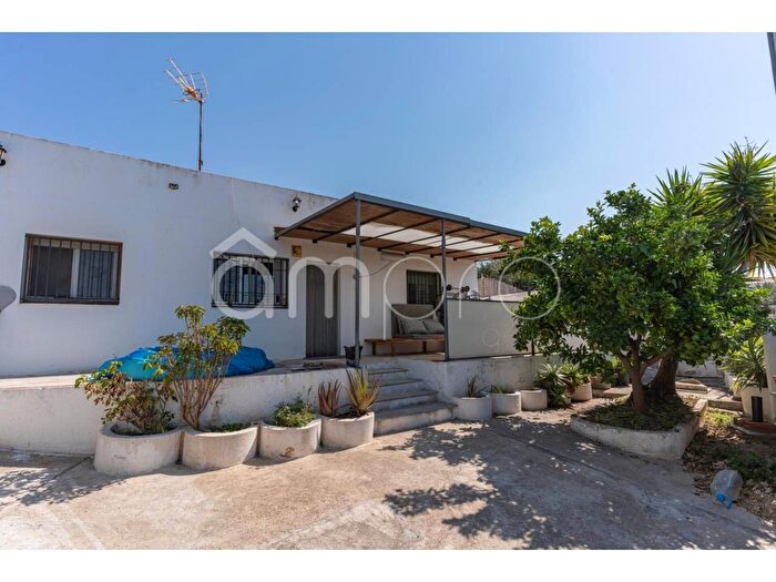 Casas en venta y pisos alquiler - 1