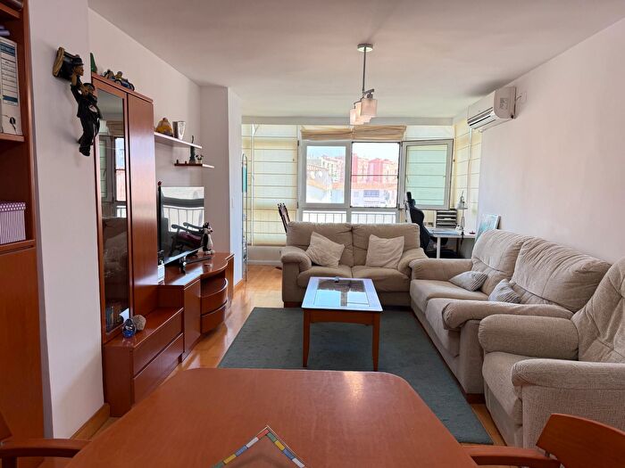 Piso en venta en Carretera de Cádiz, Los Guindos Parque Mediterráneo Santa Paula de 4 habitaciones