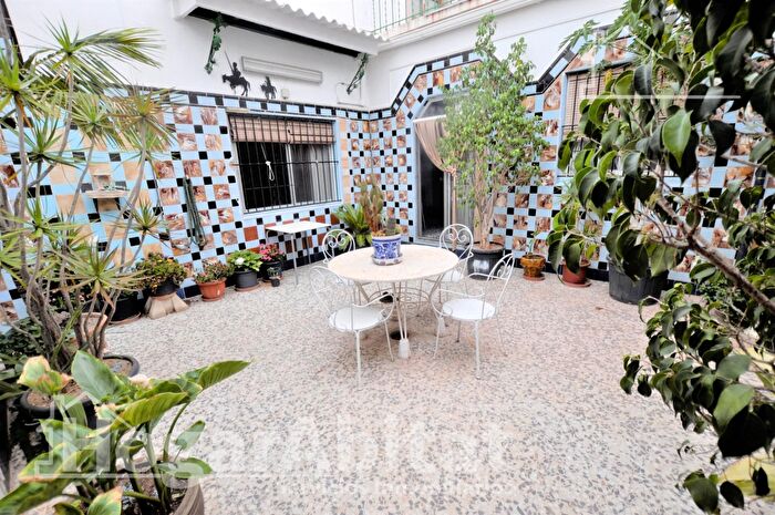 Casas en venta y pisos alquiler - 2