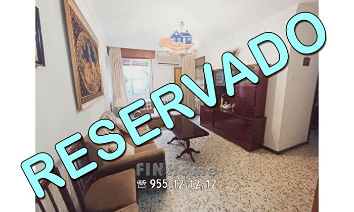 Piso en venta en Triana, Triana Oeste de 3 habitaciones