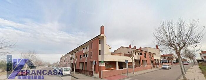 Casas en venta y pisos alquiler - 2