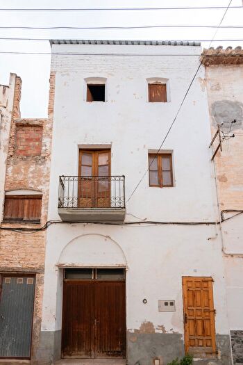 Casas en venta y pisos alquiler - 1