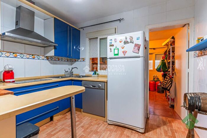 Casas en venta y pisos alquiler - 3