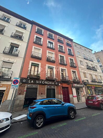 Casas en venta y pisos alquiler - 1