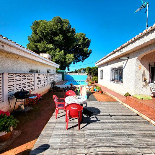 Casa en alquiler en La Loma Las Lomas, Náquera de 2 habitaciones