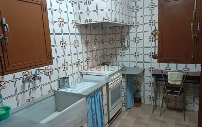 Casas en venta y pisos alquiler - 3