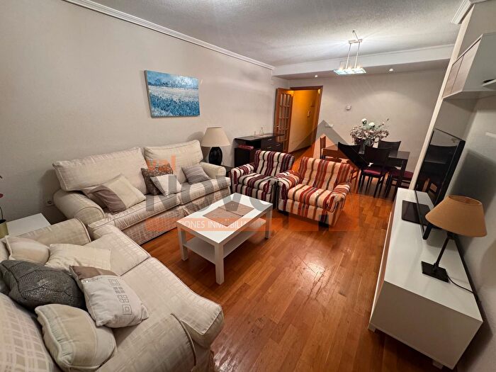 Casas en venta y pisos alquiler - 1