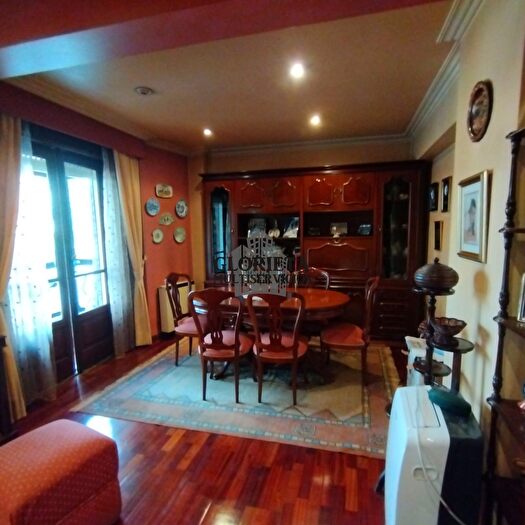 Casas en venta y pisos alquiler - 1