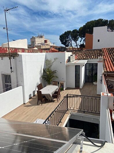 Casas en venta y pisos alquiler - 3
