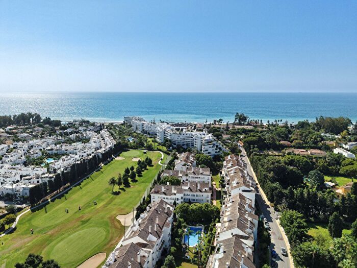Piso en venta en San Pedro de Alcántara, Guadalmina Baja de 3 habitaciones