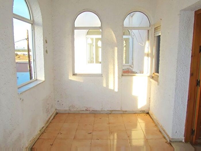 Casas en venta y pisos alquiler - 2