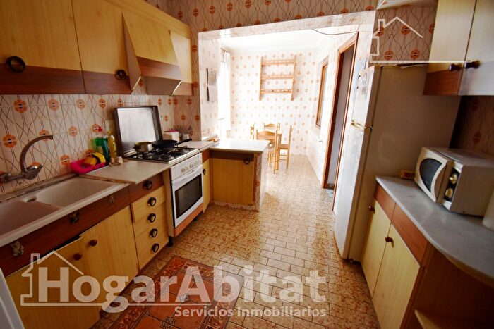 Casas en venta y pisos alquiler - 2