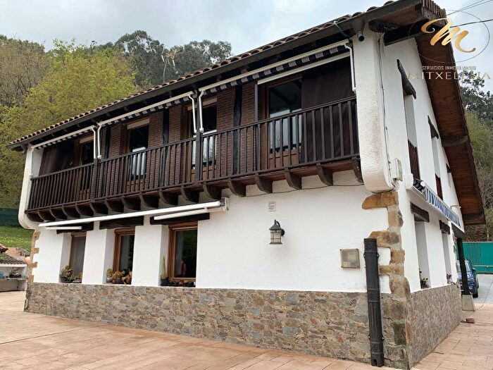 Casas en venta y pisos alquiler - 1