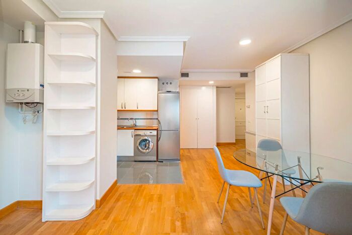Casas en venta y pisos alquiler - 3