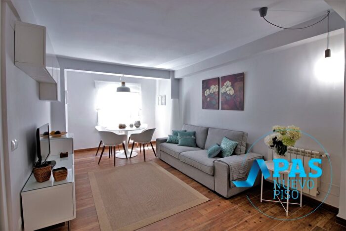 Casas en venta y pisos alquiler - 1