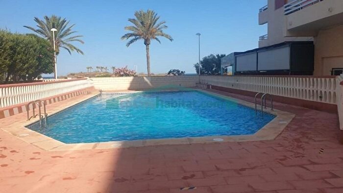 Piso en venta en Canet dEn Berenguer, Valencia de 4 habitaciones
