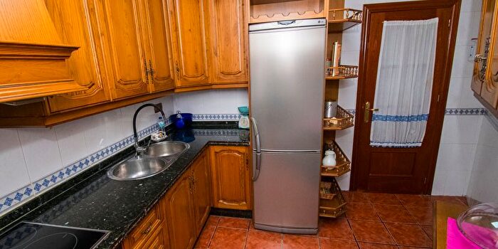 Casas en venta y pisos alquiler - 2