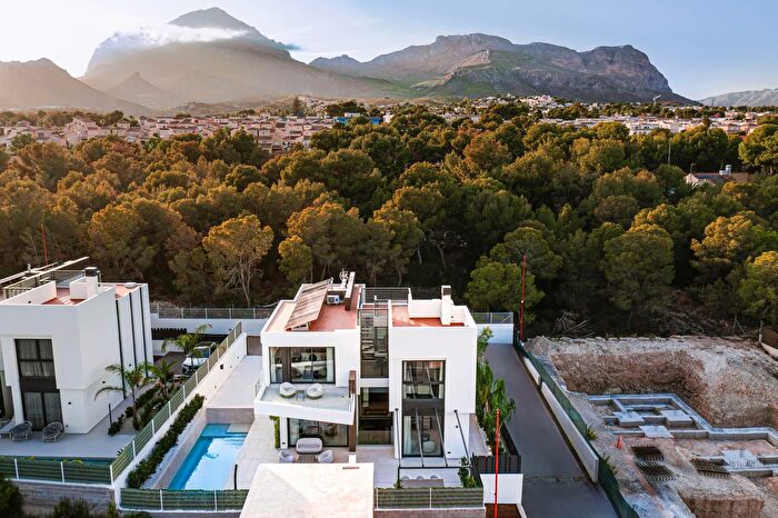 Casas en venta y pisos alquiler - 1