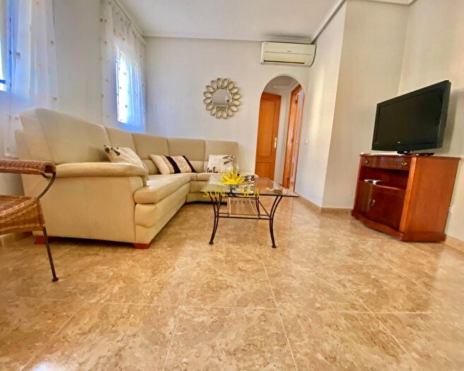 Casas en venta y pisos alquiler - 3