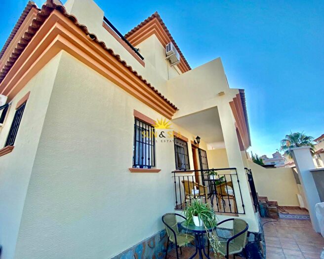Casa en alquiler en Nueva Torrevieja Aguas Nuevas, Parque Acuático Sector de 3 habitaciones