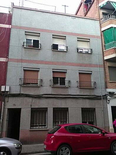 Casas en venta y pisos alquiler - 1