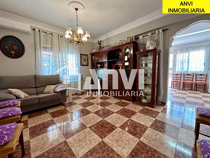 Casas en venta y pisos alquiler - 2
