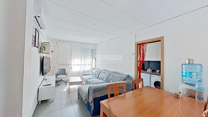 Casas en venta y pisos alquiler - 1
