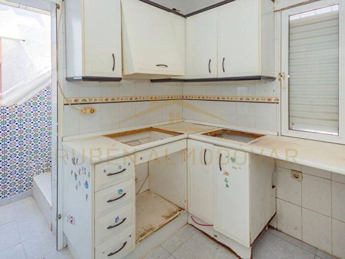 Casas en venta y pisos alquiler - 2