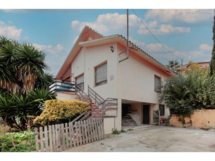Casa en venta en Lliçà dAmunt, Barcelona de 4 habitaciones