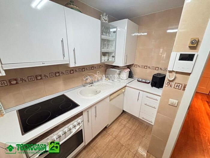 Casas en venta y pisos alquiler - 2
