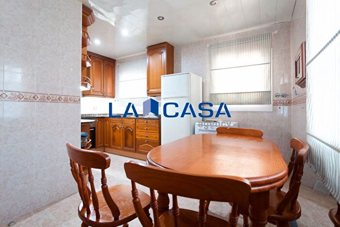 Casas en venta y pisos alquiler - 2