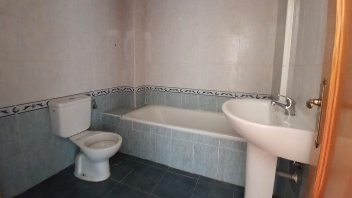 Casa en venta en Chozas de Canales, Toledo de 3 habitaciones