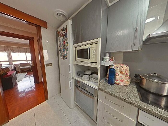 Casas en venta y pisos alquiler - 3