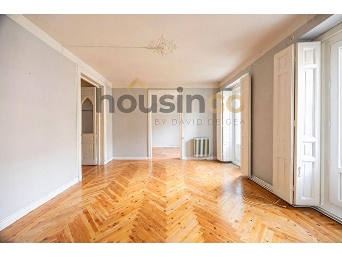 Casas en venta y pisos alquiler - 2