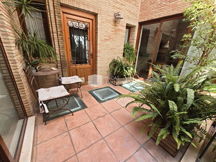 Casa en venta en Centro, San Vicente del Raspeig Sant Vicent del Raspeig de 5 habitaciones