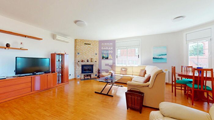 Casas en venta y pisos alquiler - 2