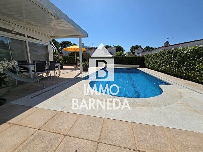 Casa en venta en Carlit Montseny, Empuriabrava de 4 habitaciones