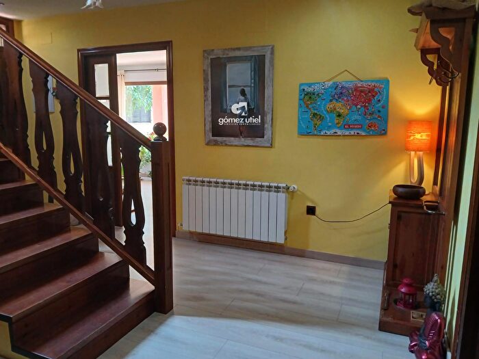 Casas en venta y pisos alquiler - 2